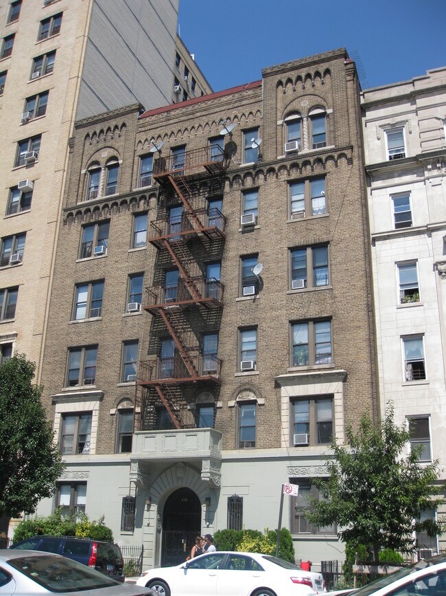 Photo - 159 Eastern Parkway