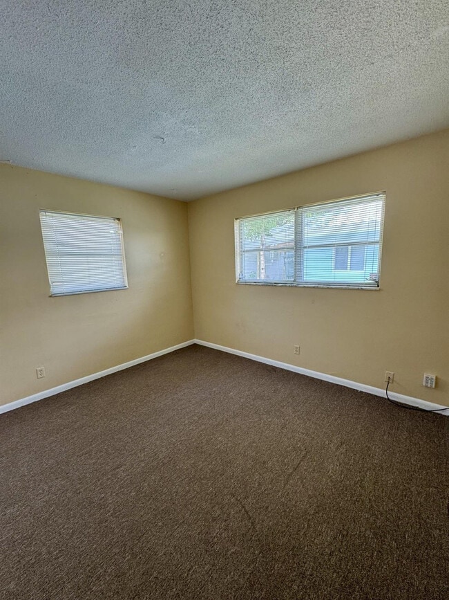 Photo - 1901 NE 29th St Unit 4