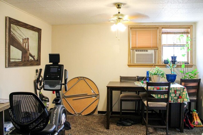 Photo - 808 N 18th St Apartment Unit 2