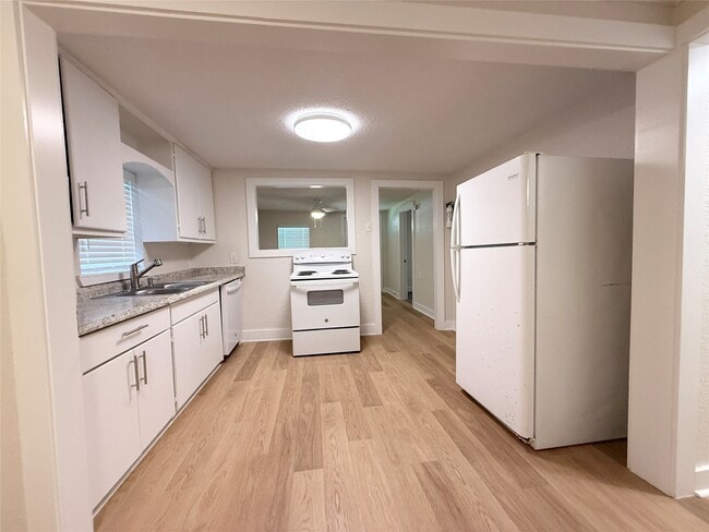 Photo - 14070 S HWY 288