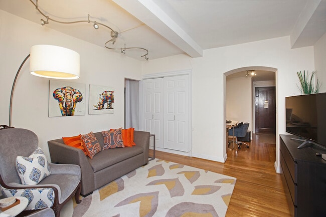 Photo - 340 W 57th St Unit 7E