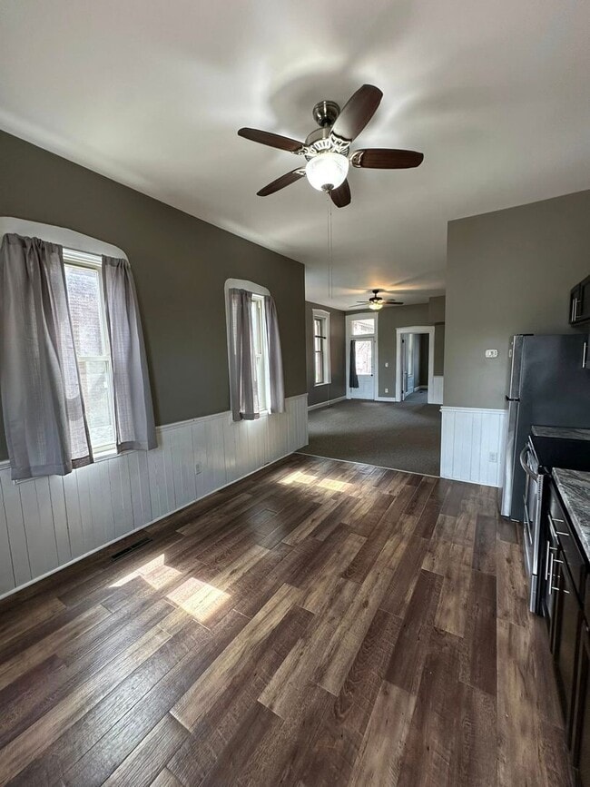 Photo - 309 S 8th St