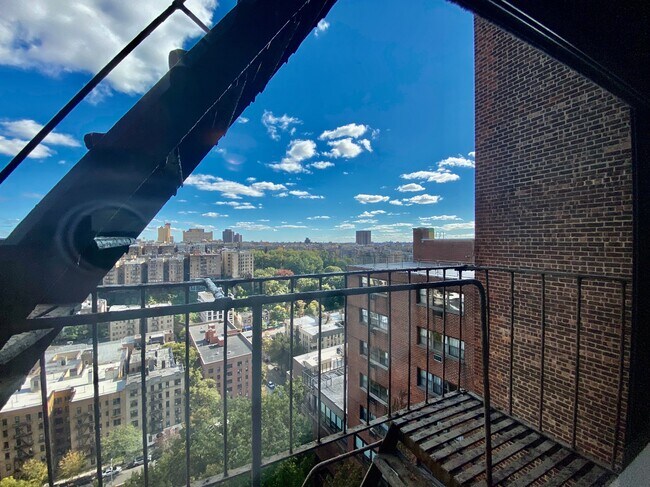 Photo - 700 Fort Washington Ave Unidad 5H