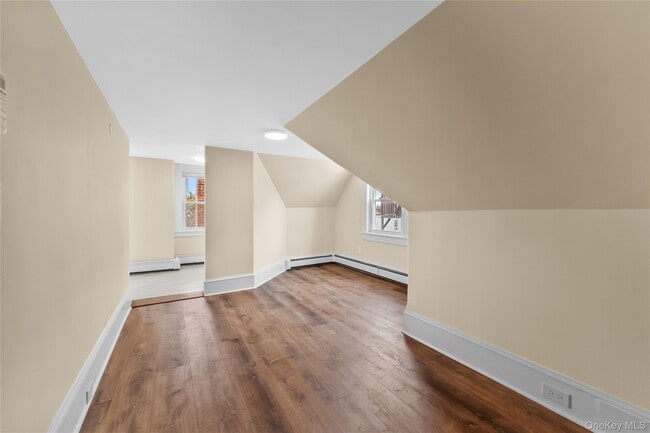 Photo - 81 N Washington St Unit 3rd Floor