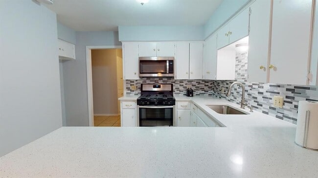 Photo - 7611 Lunar Dr