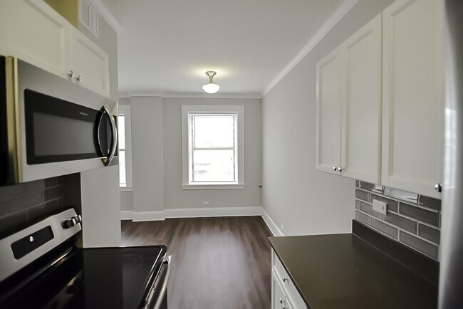 Photo - 817 W Lakeside Pl Unit 117