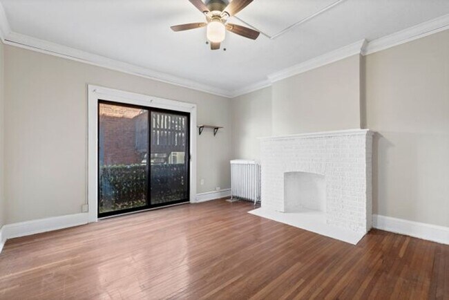 Photo - 2773 Hampshire-Unit 8 Unit 8