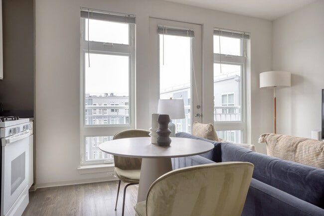 Photo - 445 Artisan Way Unidad FL2-ID5229A