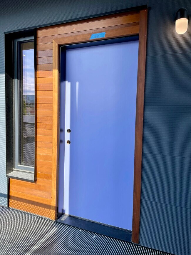 Photo - 1614 6th Ave Unit 303