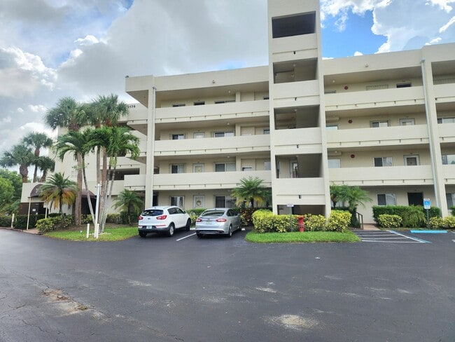 Photo - 3178 Via Poinciana Condo Unit 402