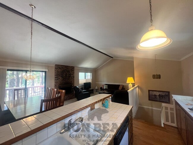 Photo - 811 Southwood Blvd
