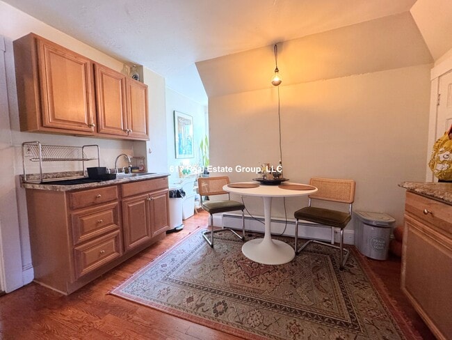 Photo - 26 Royal St Unit 5