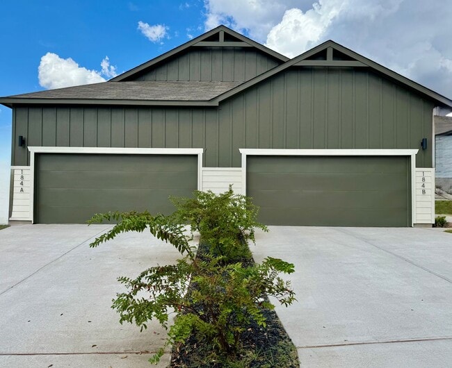 Photo - Stunning 3x2 Luxury Duplex in Buda, TX!