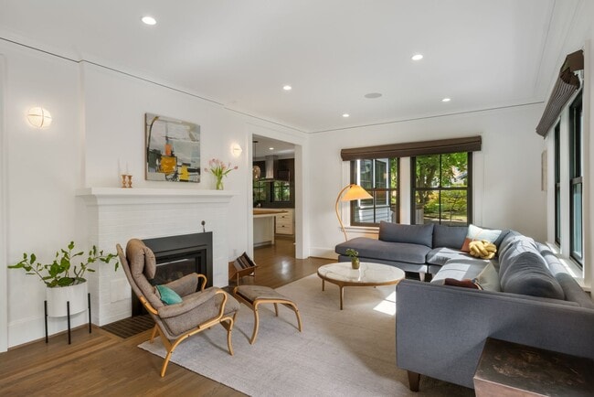 Photo - 2835 NE 40th Ave