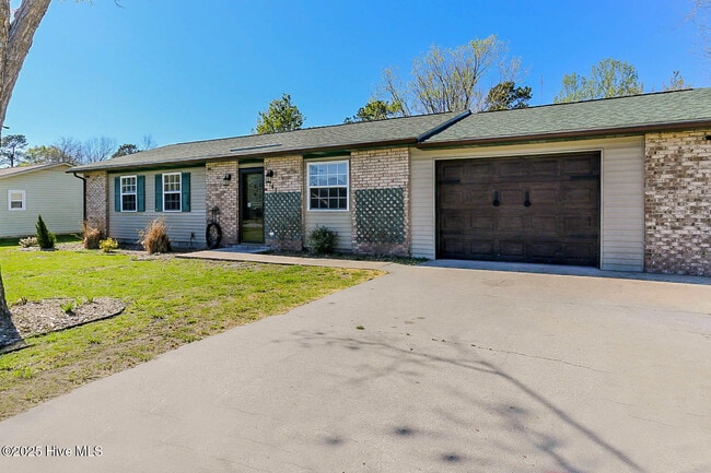 Photo - 141 Bayberry Rd