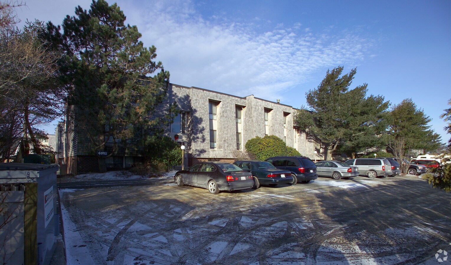 Sixty-Seven Sea Street Apartments - Sixty-Seven Sea Street Apartments