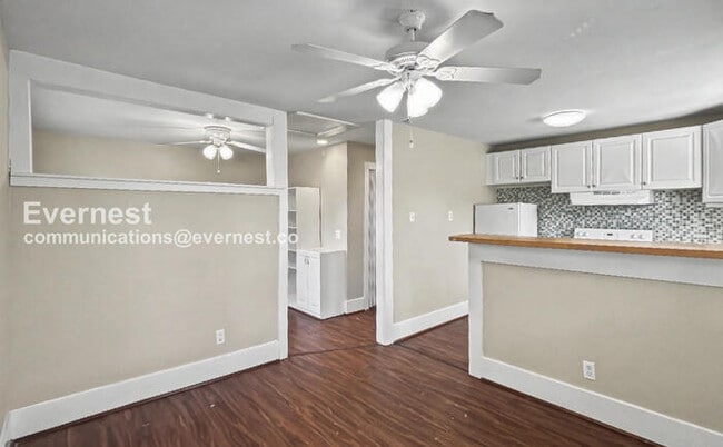 Photo - 203 W Lobit Ave Unit 0