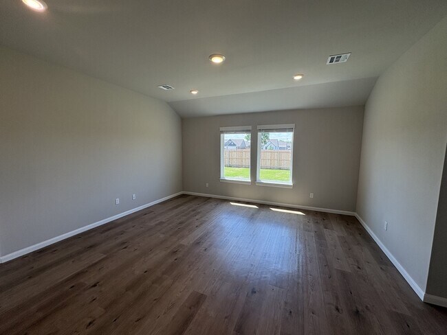 Photo - 15910 East 75th St N