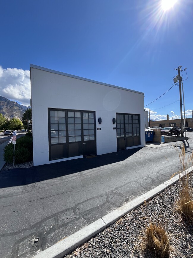 Photo - 25 W 400 S Unidad Bright Building 108