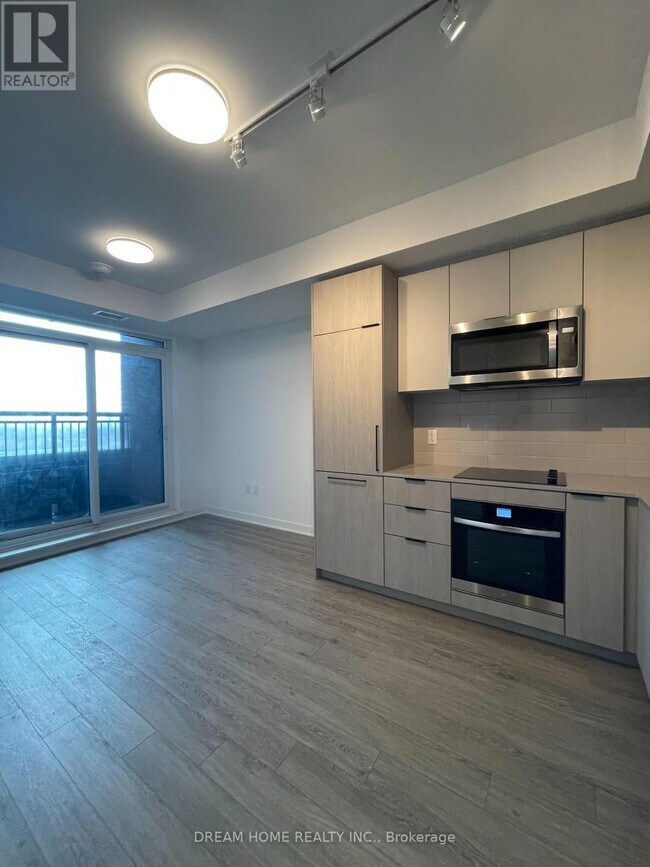 Photo - 1185 Dupont St Unité 503