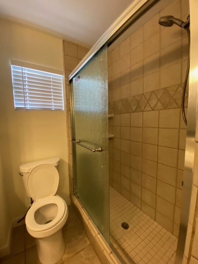 Photo - Charming Oleander Home