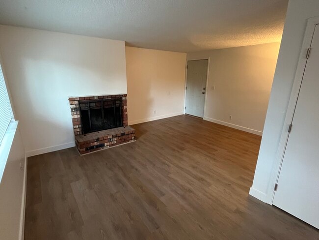 Photo - 3335 Willow Ct SE Unidad 3335