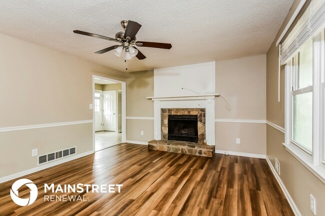 Photo - 152 Frances Dr