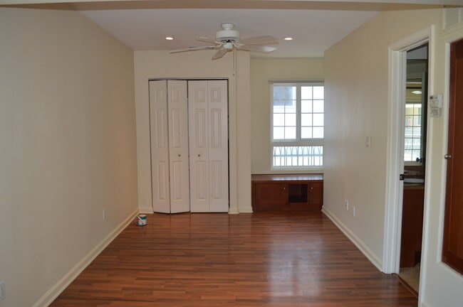 Photo - 1 Bedroom Condo in Mission Hills