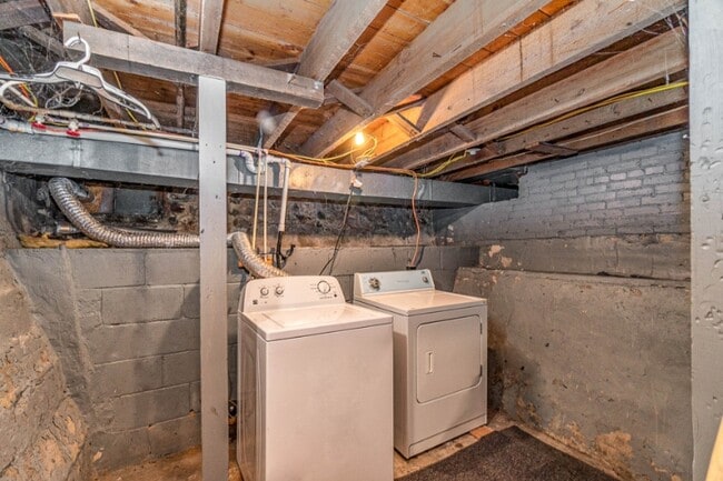 Photo - 212 W Locust St Unit A