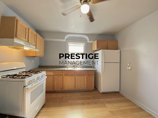 Photo - Spacious 2BD Apartment With Den