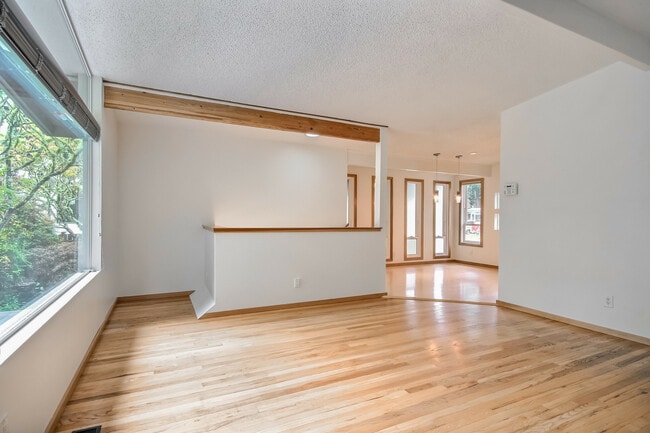 Photo - 4020 156th Ave SE