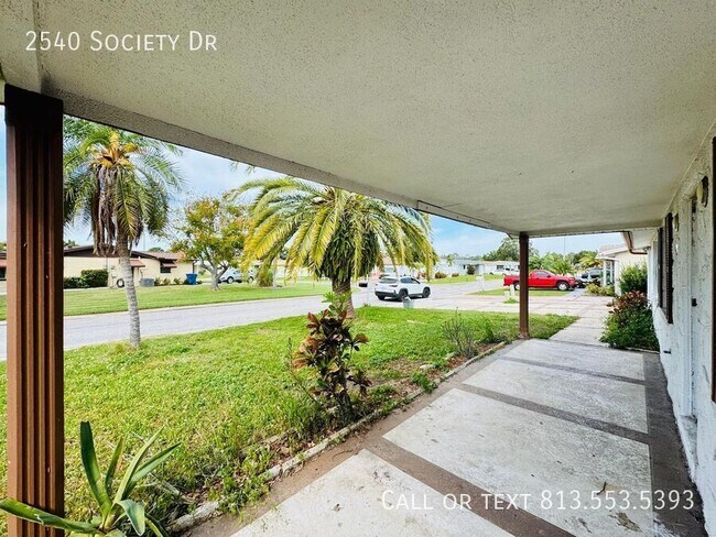 Photo - 2540 Society Dr
