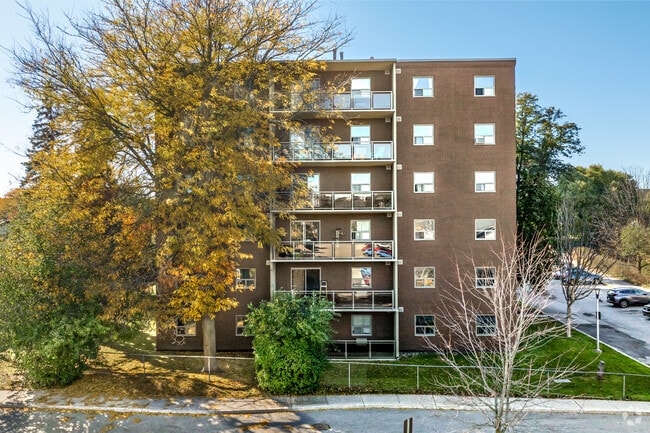 746 Fanshawe Park Road East