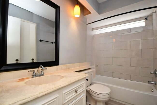 Photo - 15427 Swan Creek Dr