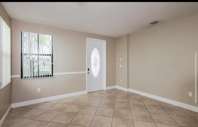 Photo - 3720 SW 69th Ave