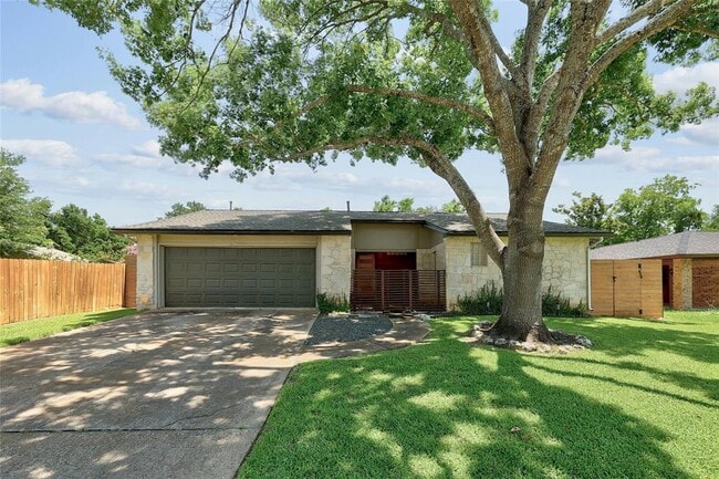 Building Photo - 11327 D-K Ranch Rd