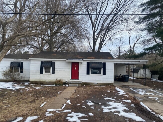 Building Photo - 3bed/2bath ALL ELECTRIC Home!