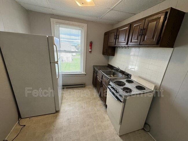 Photo - 107 Main St Unit 3