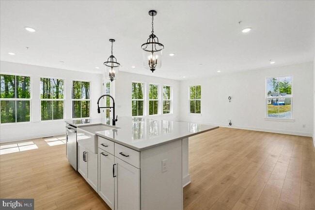 Photo - 1152 Broad Lk Dr