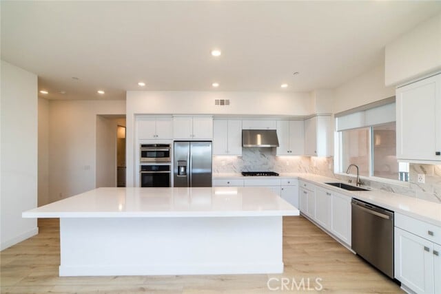 Photo - 155 Baluster