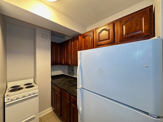 Photo - 4180 N Marine Dr Unit 9031