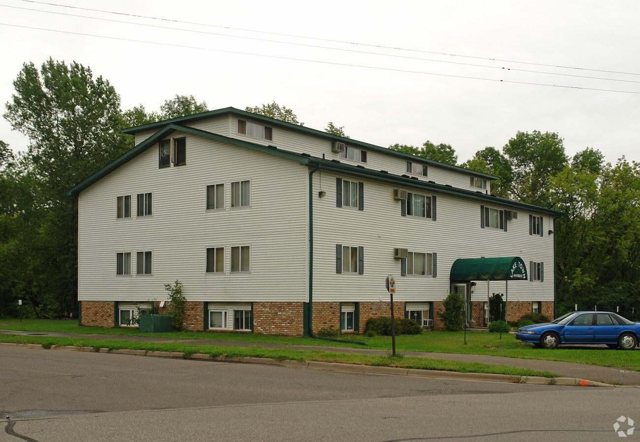 Lake Town Apartments - Lake Town Apartments