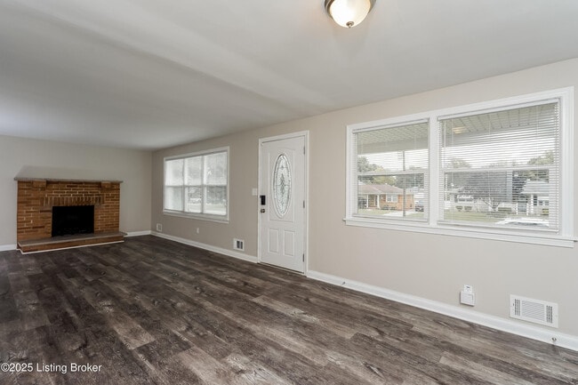 Photo - 4922 Determine Ln