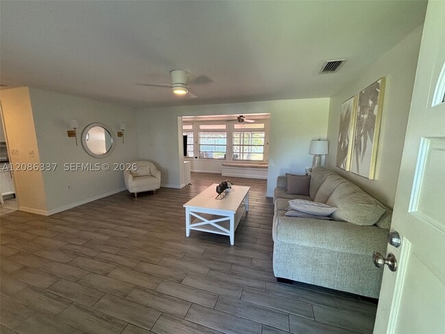 Photo - 1785 Birch Dr