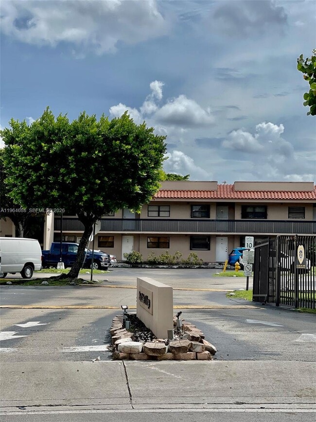 Photo - 200 W Park Dr Unit 207-1