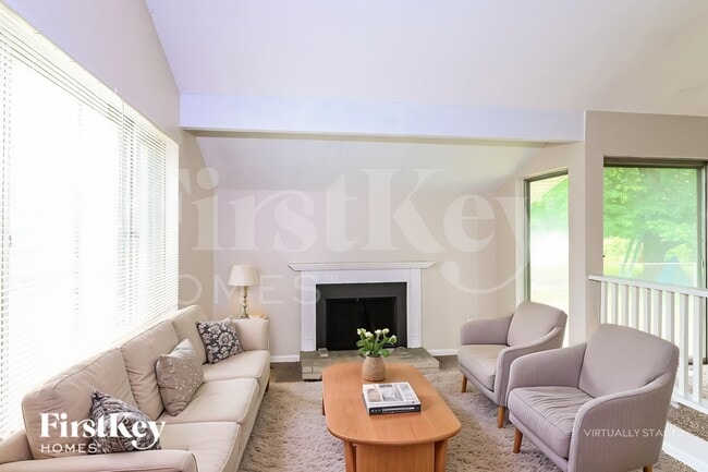 Photo - 3710 Woodman Dr