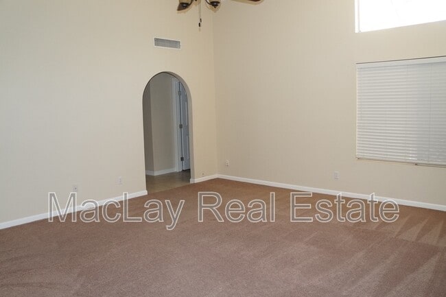 Photo - 240 S Laveen Dr