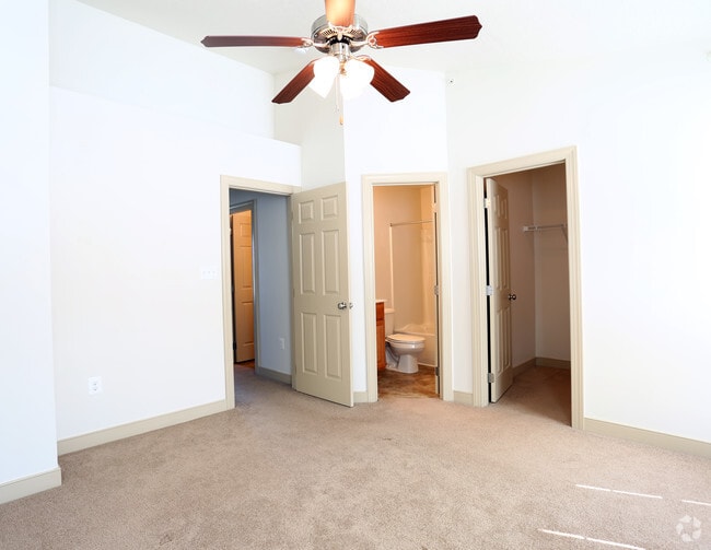 Master Bedroom -Victoria