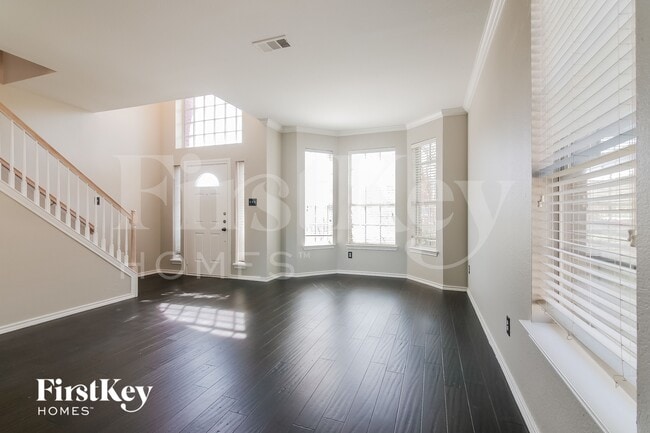 Photo - 6605 Sandgate Dr