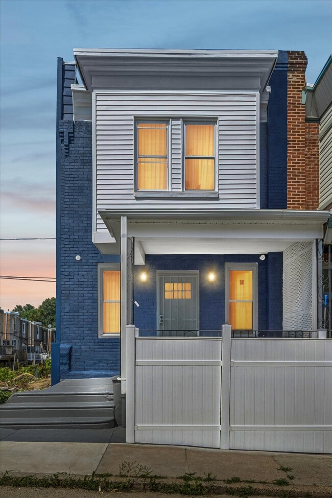 Building Photo - 6131 McMahon St Rental